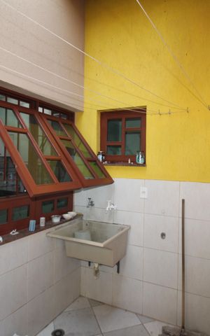 Casa de condomínio à venda com 130m², 3 quartos e 3 vagasÁrea de Serviço