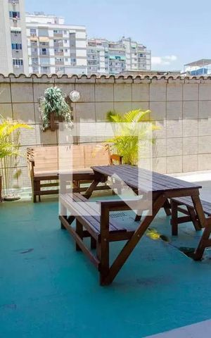 Apartamento à venda com 80m², 2 quartos e 1 vagaÁrea comum
