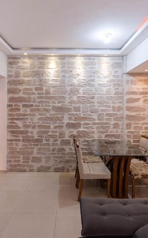 Apartamento à venda com 80m², 2 quartos e 1 vagaSala