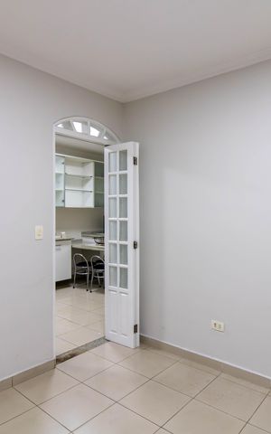 Casa à venda com 308m², 3 quartos e 2 vagas Casa à venda com 308m², 3 quartos e 2 vagasArea de Serviço