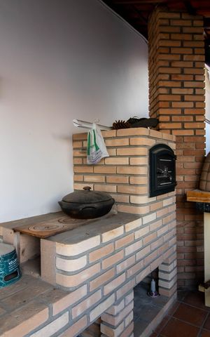 Casa à venda com 308m², 3 quartos e 2 vagas Casa à venda com 308m², 3 quartos e 2 vagasArea Gourmet