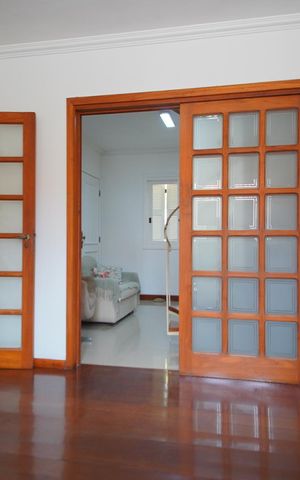 Casa à venda com 329m², 4 quartos e 4 vagasSala 2