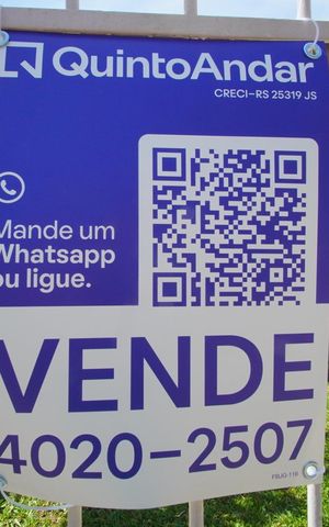 Casa à venda com 329m², 4 quartos e 4 vagasPlaquinha