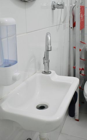 Apartamento à venda com 149m², 3 quartos e 2 vagas Apartamento à venda com 149m², 3 quartos e 2 vagasBanheiro de Serviço