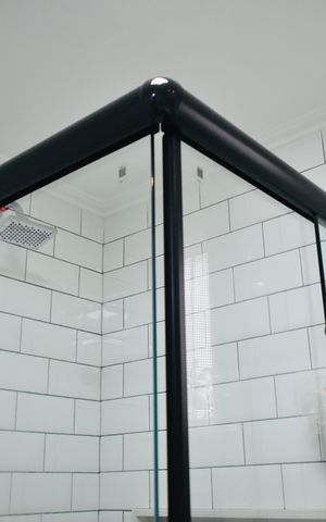 Apartamento à venda com 149m², 3 quartos e 2 vagas Apartamento à venda com 149m², 3 quartos e 2 vagasBanheiro da Suíte
