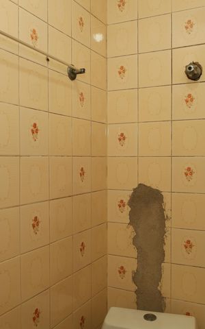 Casa à venda com 110m², 4 quartos e 1 vagaBanheiro 1