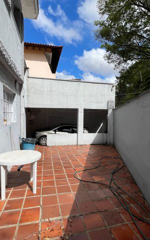 Casa para alugar com 140m², 4 quartos e 1 vaga Casa para alugar com 140m², 4 quartos e 1 vagaQuintal