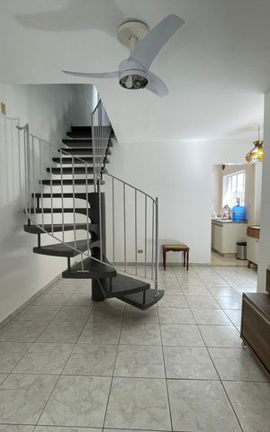Casa para alugar com 140m², 4 quartos e 1 vaga Casa para alugar com 140m², 4 quartos e 1 vagaSala