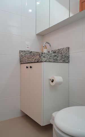 Apartamento à venda com 49m², 2 quartos e 1 vagaBanheiro Social
