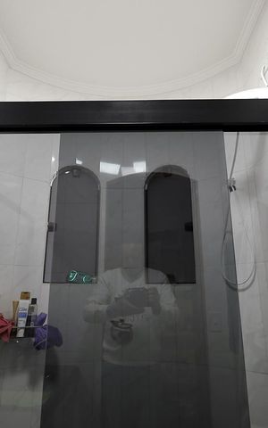 Casa à venda com 100m², 4 quartos e 2 vagas Casa à venda com 100m², 4 quartos e 2 vagasBanheiro Suíte