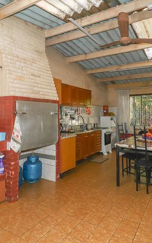 Casa à venda com 169m², 4 quartos e 2 vagasCozinha