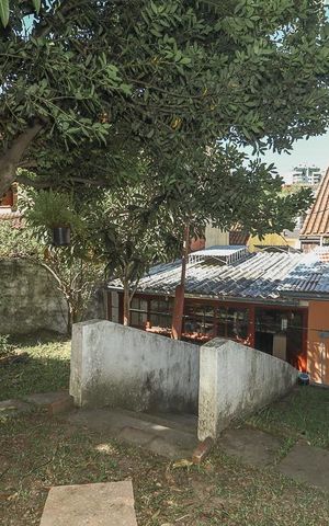 Casa à venda com 116m², 2 quartos e sem vagaFundos
