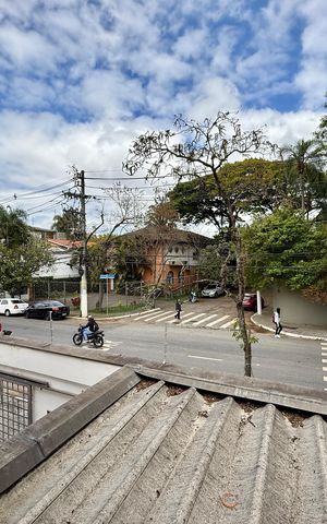 Casa à venda com 491m², 4 quartos e 6 vagas Casa à venda com 491m², 4 quartos e 6 vagasVista Suíte 1