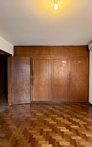 Casa à venda com 491m², 4 quartos e 6 vagas Casa à venda com 491m², 4 quartos e 6 vagasQuarto 2