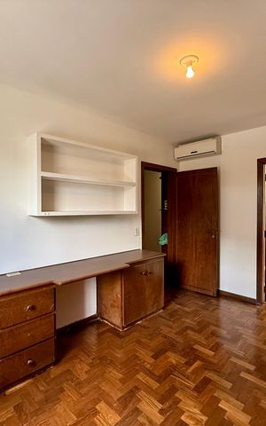 Casa à venda com 491m², 4 quartos e 6 vagas Casa à venda com 491m², 4 quartos e 6 vagasSuíte 2