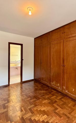 Casa à venda com 491m², 4 quartos e 6 vagas Casa à venda com 491m², 4 quartos e 6 vagasSuíte 2