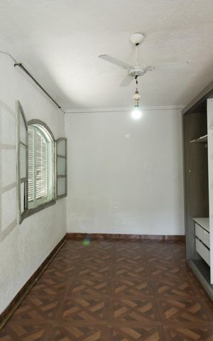 Casa para alugar com 200m², 2 quartos e 2 vagas Casa para alugar com 200m², 2 quartos e 2 vagasSuíte