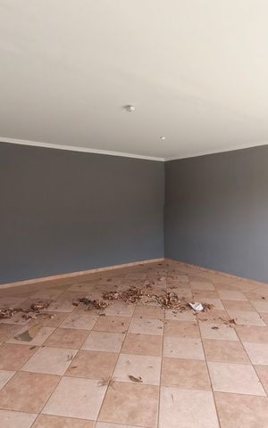 Casa de condomínio à venda com 334m², 4 quartos e 4 vagas Casa de condomínio à venda com 334m², 4 quartos e 4 vagasGaragem