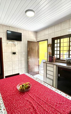 Casa à venda com 194m², 3 quartos e 2 vagas Casa à venda com 194m², 3 quartos e 2 vagasCozinha