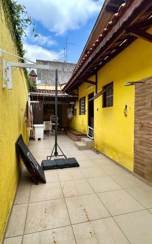 Casa à venda com 194m², 3 quartos e 2 vagas Casa à venda com 194m², 3 quartos e 2 vagasQuintal