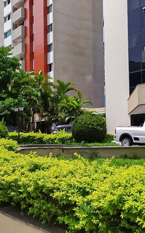 Studio à venda com 57m², 1 quarto e 1 vaga Studio à venda com 57m², 1 quarto e 1 vagaFachada