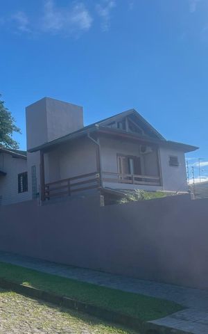 Casa para alugar com 190m², 3 quartos e 2 vagas Casa para alugar com 190m², 3 quartos e 2 vagasFachada