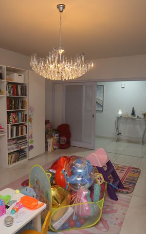 Apartamento à venda com 248m², 4 quartos e 2 vagasQuarto 4