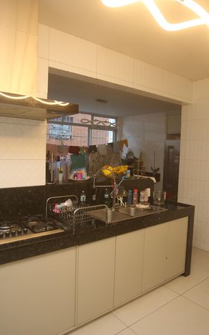 Apartamento à venda com 248m², 4 quartos e 2 vagasCozinha