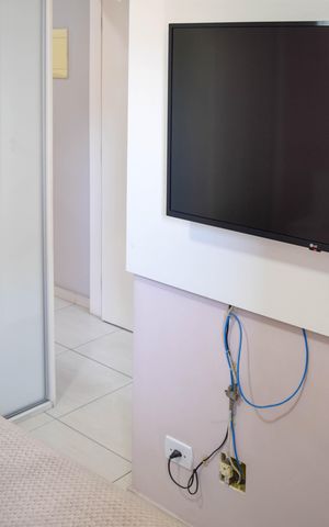 Casa de condomínio à venda com 120m², 3 quartos e 2 vagas Casa de condomínio à venda com 120m², 3 quartos e 2 vagasSuíte
