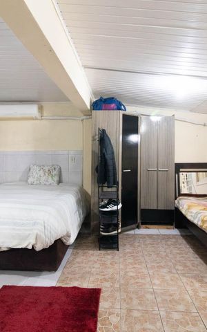 Casa à venda com 64m², 2 quartos e 4 vagasSala/Quarto - Casa 1