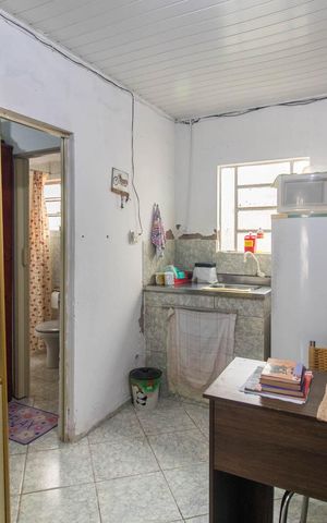 Casa à venda com 64m², 2 quartos e 4 vagasSala - Casa 2