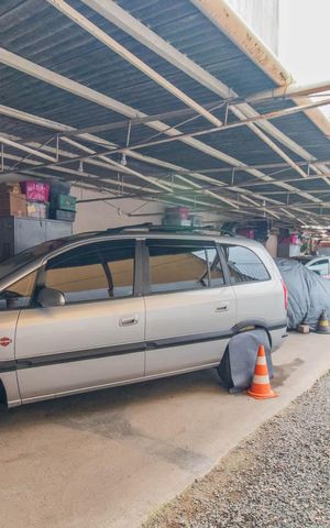 Casa à venda com 64m², 2 quartos e 4 vagasGaragem