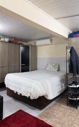Casa à venda com 64m², 2 quartos e 4 vagasSala/Quarto - Casa 1