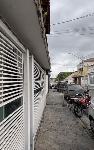 Casa à venda com 277m², 3 quartos e 3 vagas Casa à venda com 277m², 3 quartos e 3 vagasPlaca