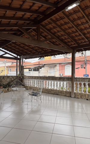 Casa à venda com 277m², 3 quartos e 3 vagas Casa à venda com 277m², 3 quartos e 3 vagasVaranda da Suíte