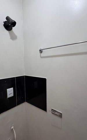 Apartamento à venda com 114m², 2 quartos e 1 vaga Apartamento à venda com 114m², 2 quartos e 1 vagaBanheiro de Serviço