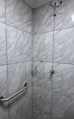 Apartamento à venda com 114m², 2 quartos e 1 vaga Apartamento à venda com 114m², 2 quartos e 1 vagaBanheiro da Suíte