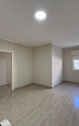 Apartamento à venda com 114m², 2 quartos e 1 vaga Apartamento à venda com 114m², 2 quartos e 1 vagaSala