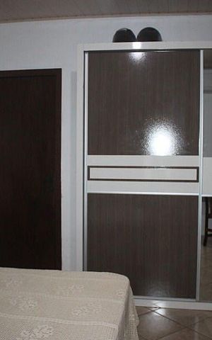 Casa à venda com 180m², 3 quartos e 2 vagas Casa à venda com 180m², 3 quartos e 2 vagasQuarto 1