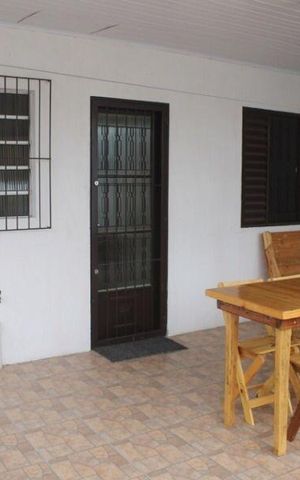 Casa à venda com 180m², 3 quartos e 2 vagas Casa à venda com 180m², 3 quartos e 2 vagasEspaço Gourmet