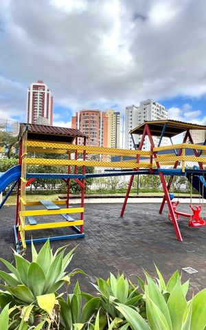Apartamento à venda com 108m², 3 quartos e 2 vagas Apartamento à venda com 108m², 3 quartos e 2 vagasÁrea comum - Playground