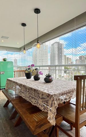 Apartamento à venda com 108m², 3 quartos e 2 vagas Apartamento à venda com 108m², 3 quartos e 2 vagasVaranda