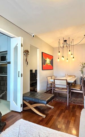 Apartamento à venda com 108m², 3 quartos e 2 vagas Apartamento à venda com 108m², 3 quartos e 2 vagasSala