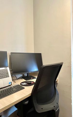 Apartamento à venda com 108m², 3 quartos e 2 vagas Apartamento à venda com 108m², 3 quartos e 2 vagasEscritório