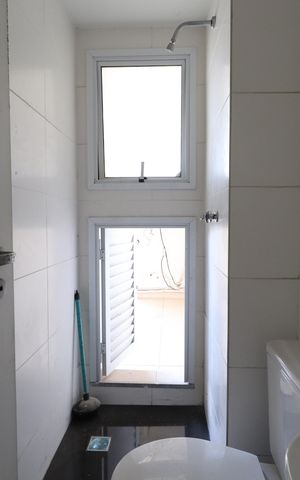 Apartamento para alugar com 265m², 4 quartos e 4 vagasBanheiro de serviço