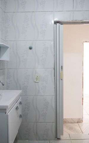 Casa para alugar com 100m², 2 quartos e sem vagaBanheiro