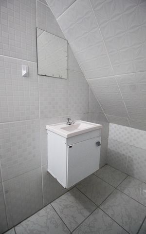 Casa para alugar com 100m², 2 quartos e sem vagaLavabo