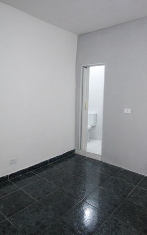 Casa para alugar com 100m², 2 quartos e sem vagaSala
