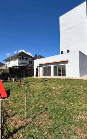 Apartamento para alugar com 60m², 2 quartos e 1 vaga Apartamento para alugar com 60m², 2 quartos e 1 vagaÁrea comum - Playground
