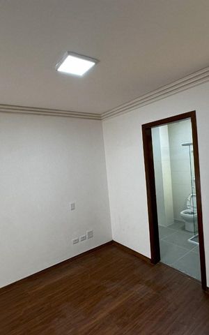 Casa para alugar com 380m², 6 quartos e 2 vagas